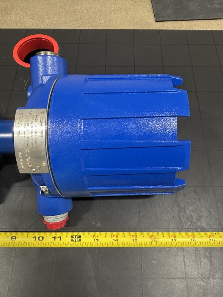 New! Magnetrol Ametek XP Level Switch Mo.# B73-1B20-BKT Explosion Proof