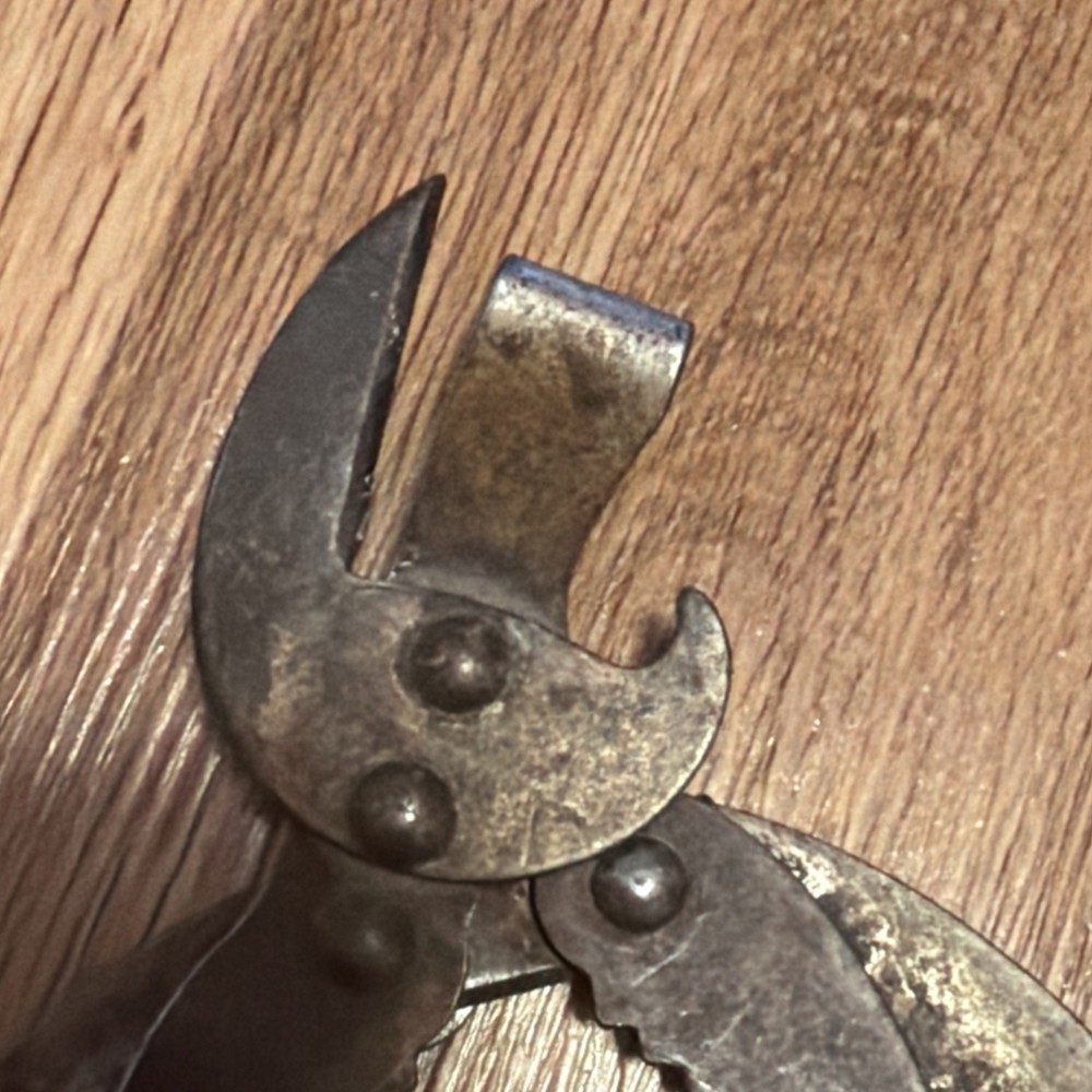 Vintage Kitchen Tool Unique Hand Held Manual Multiple Size Jar & Can Opener