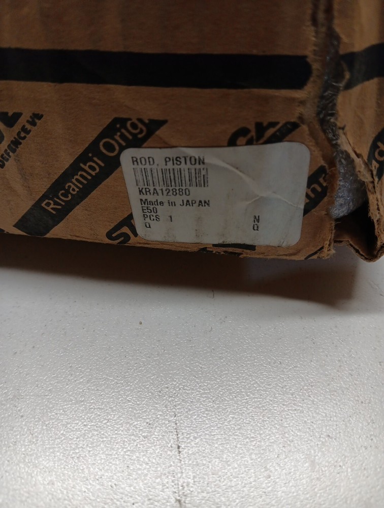 Case CNHi Sumitomo Piston Rod KRA12880, NOS