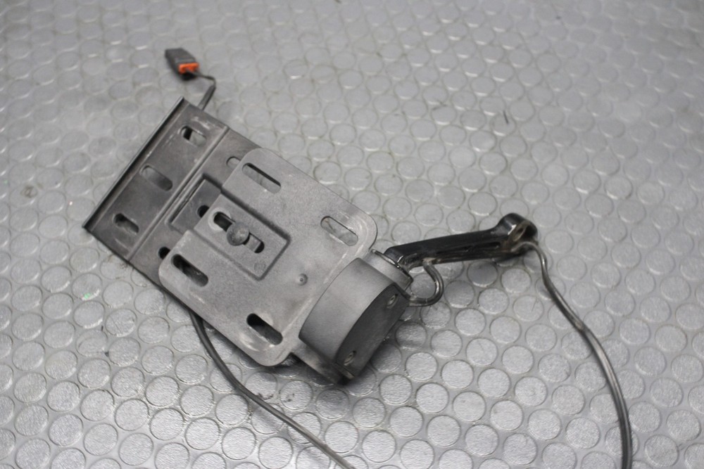 12-14 Harley Davidson Softail Slim Fls License Plate Bracket
