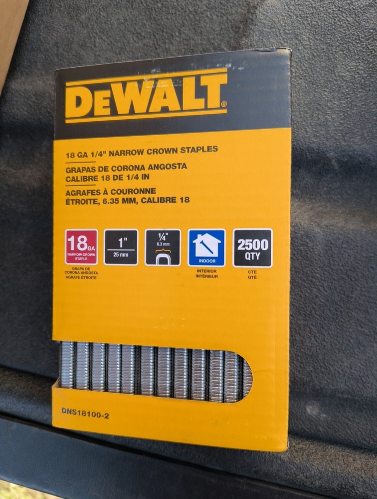 Dewalt Narrow Crown Staple DNS18100-2