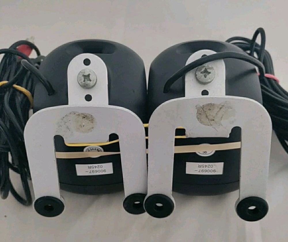 2 Logitech Z-640 Computer System Speakers White And Red Tested Read Description