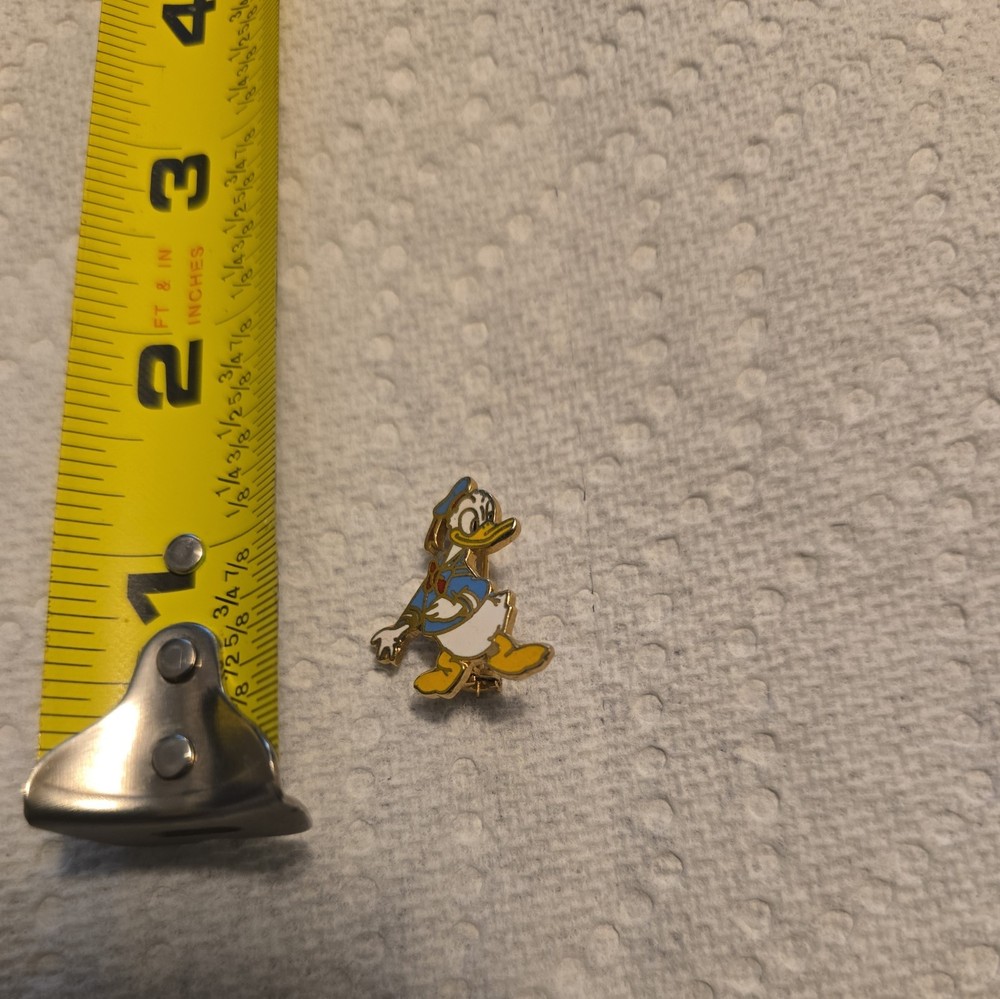 Donald Duck Disney Pin Nice Design