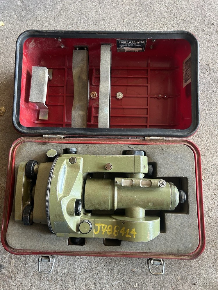 VINTAGE DAVID WHITE/PATH AUTO LEVEL FUJI-KOH W/HARD CASE