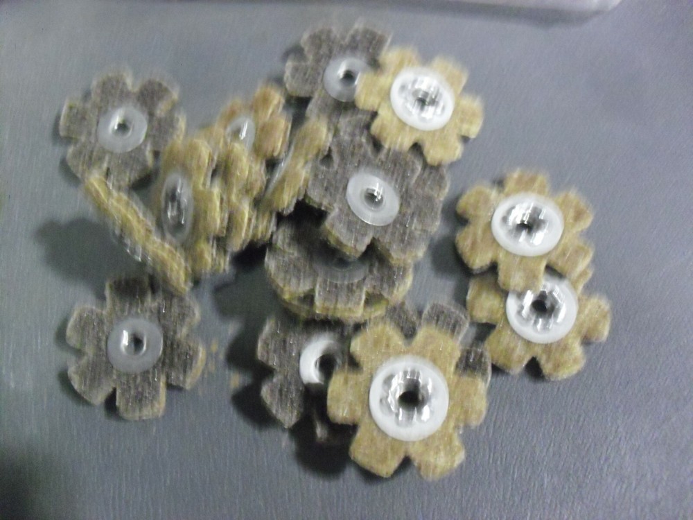 EIGHTEEN !! 1-1/2" Conditioning/Blending  Wheels 1/4-20 Thread