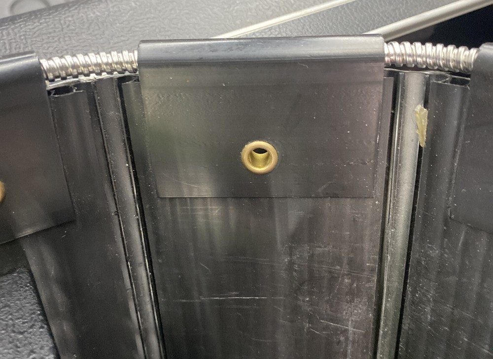 Kino Flo Diva-Lite 400 Fluorescent Light Flight Case Kit with spare bulbs