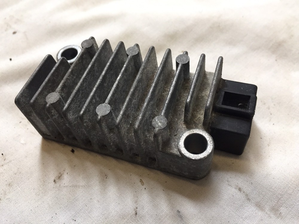 Yamaha Tw125 Trailway Regulator Rectifier From A 2003 Model