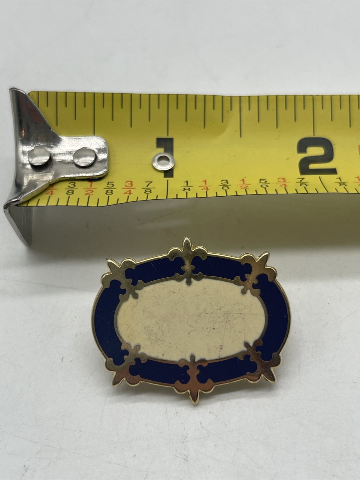 U.S. Military Army 2nd Military Police Company Pin Clutch Back DUI DI NS Meyer