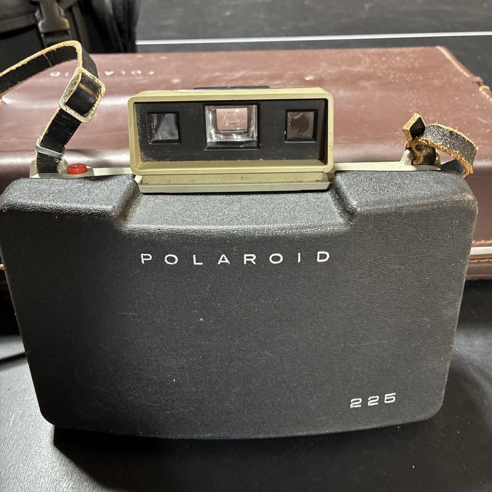 Vintage  Polaroid Land Camera, Auto 225, Late 60's , Case,  untested