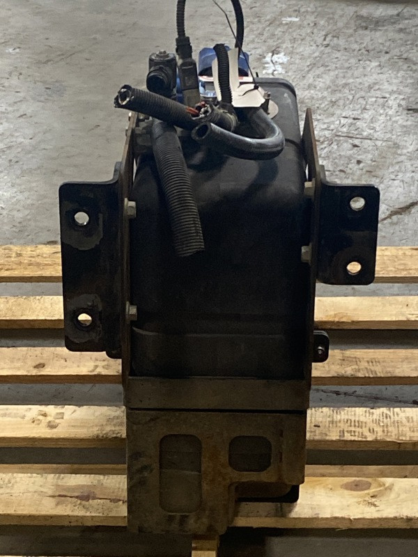 2018 Universal DEF Tank (657-11185)
