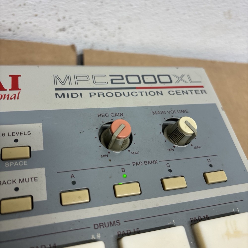 Akai professional MPC2000xl Tested #i3