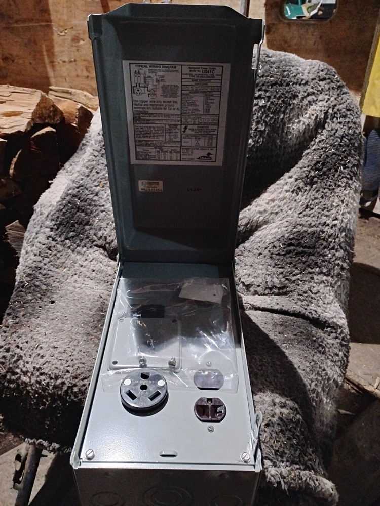 MIDWEST U041C RAINPROOF OUTLET CENTER GENERATOR SOLAR ELECTRICAL PANEL