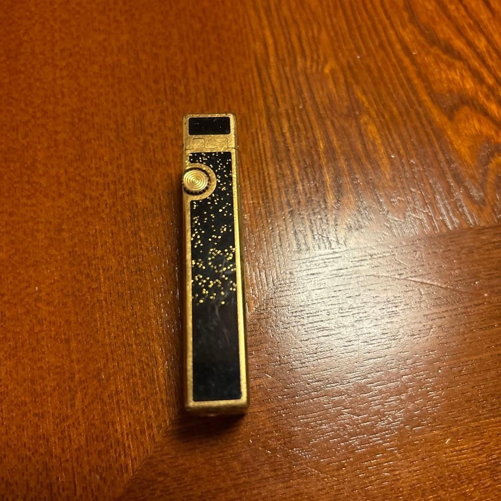 Dunhill Rolla Gas Lighter Gold Black With Gold Leaf
