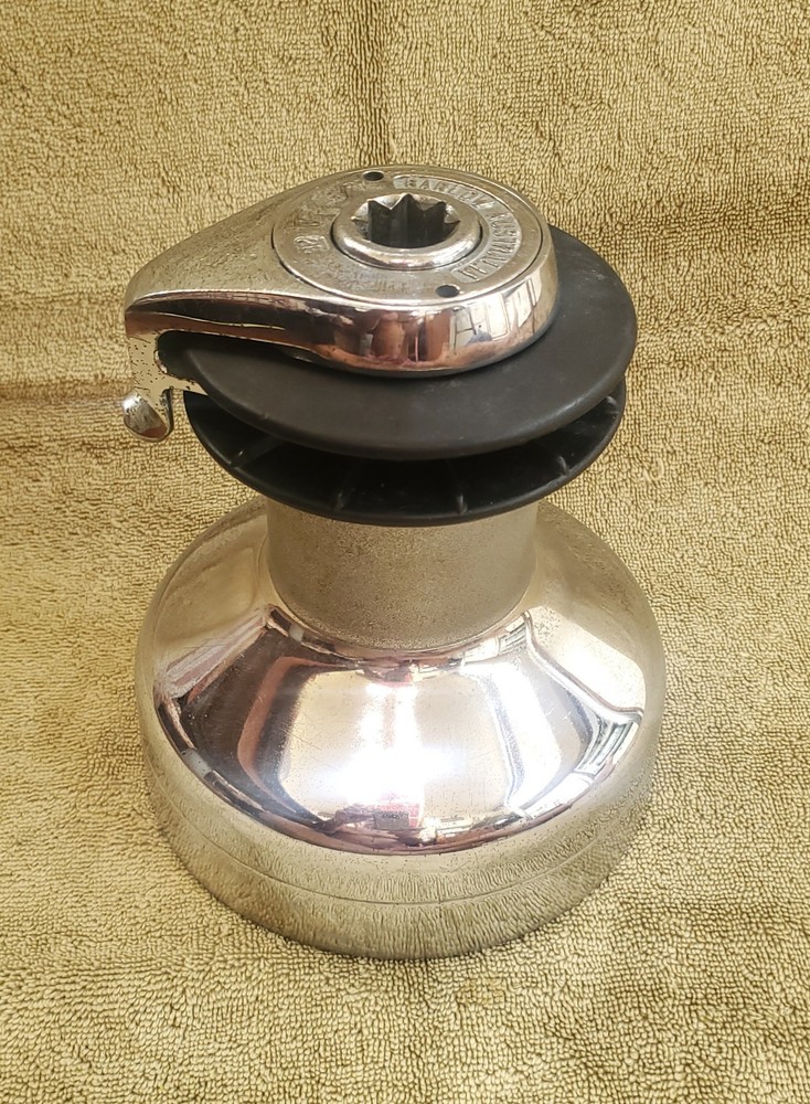 Barlow 25 Self-Tailing Winch