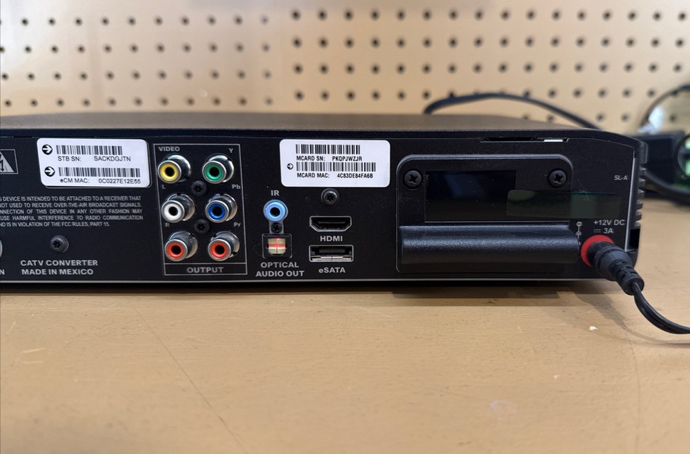 Technicolor Digital Home Communications Terminal Model 9865