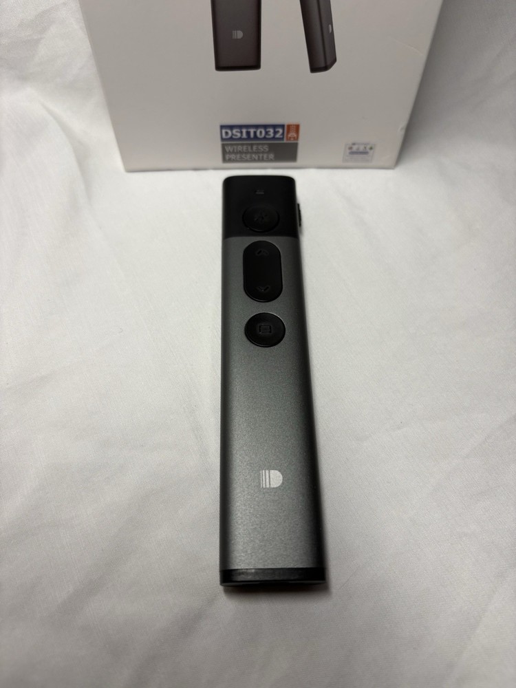 Doosl DSIT032 2.4GHz Wireless Presenter PowerPoint Open Box