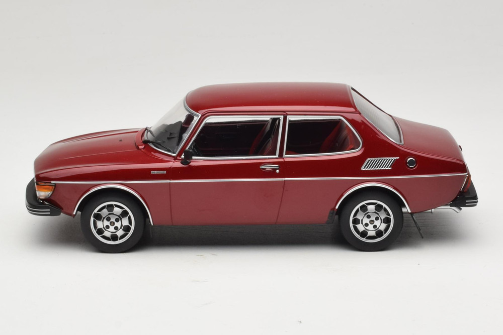 MCG18441 Saab 99 EMS Metallic Red MCG 1/18