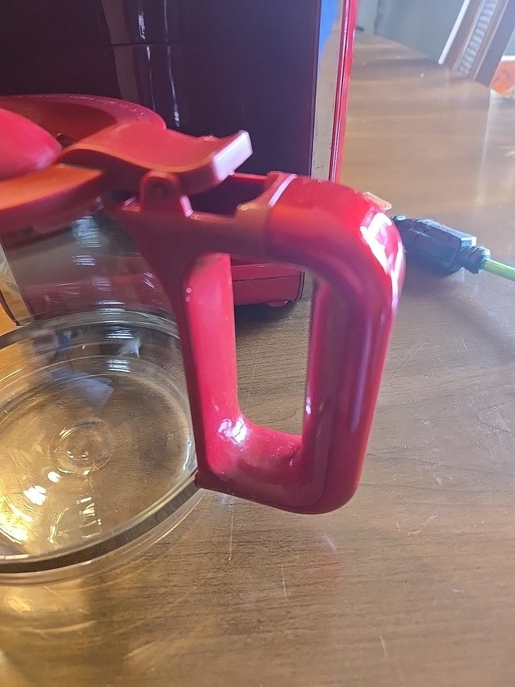 Rare BELLA Linea Collection 12-Cup Programmable Coffee Maker (Red)