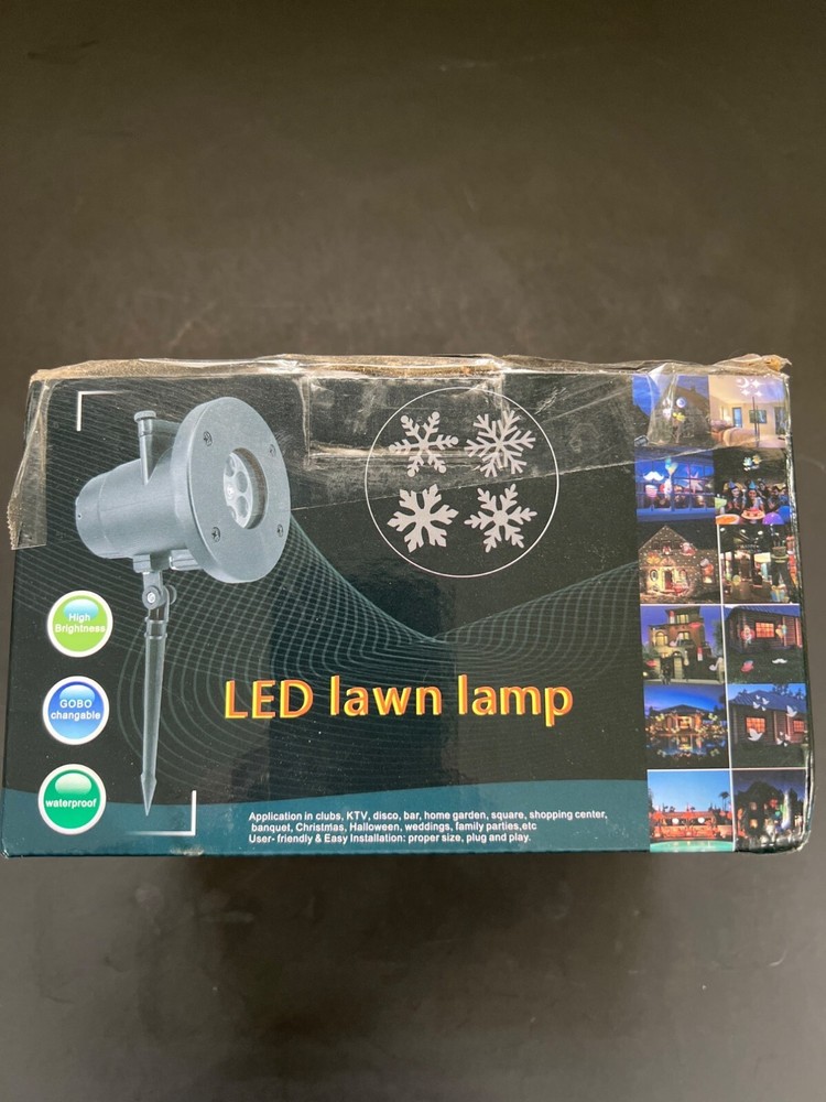 Outdoor LED Lawn Lamp With Interchangeable Light Patterns Waterproof & Energy E