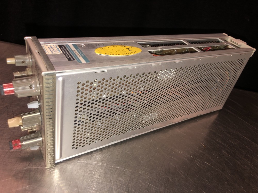 Tekronix Dual Trace Amplifier Module Unit model 7A18