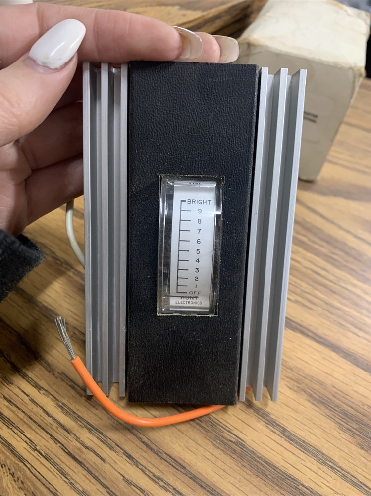 Hunt Electronics Model ALI Remote Light Level Indicator