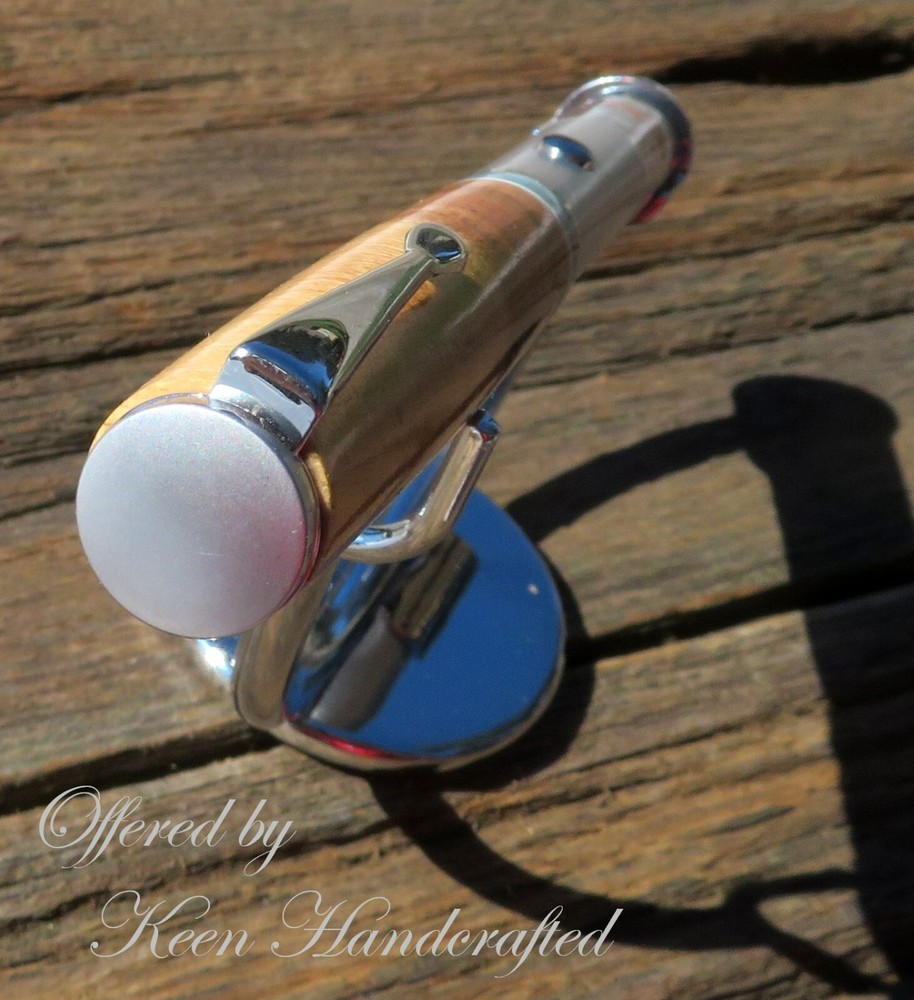 es - Keen Handcrafted Carob Laser Pointer Green Satin Chrome