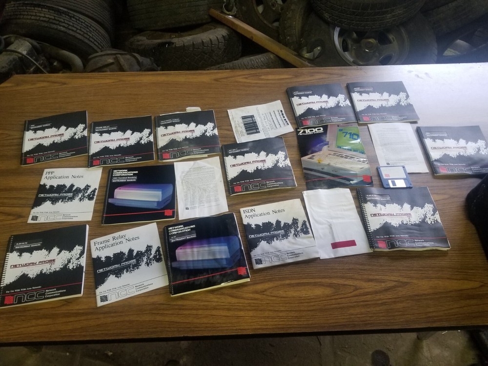 Network Communications_NP7300: Network Probe 7000, With Carrying Case (1002)