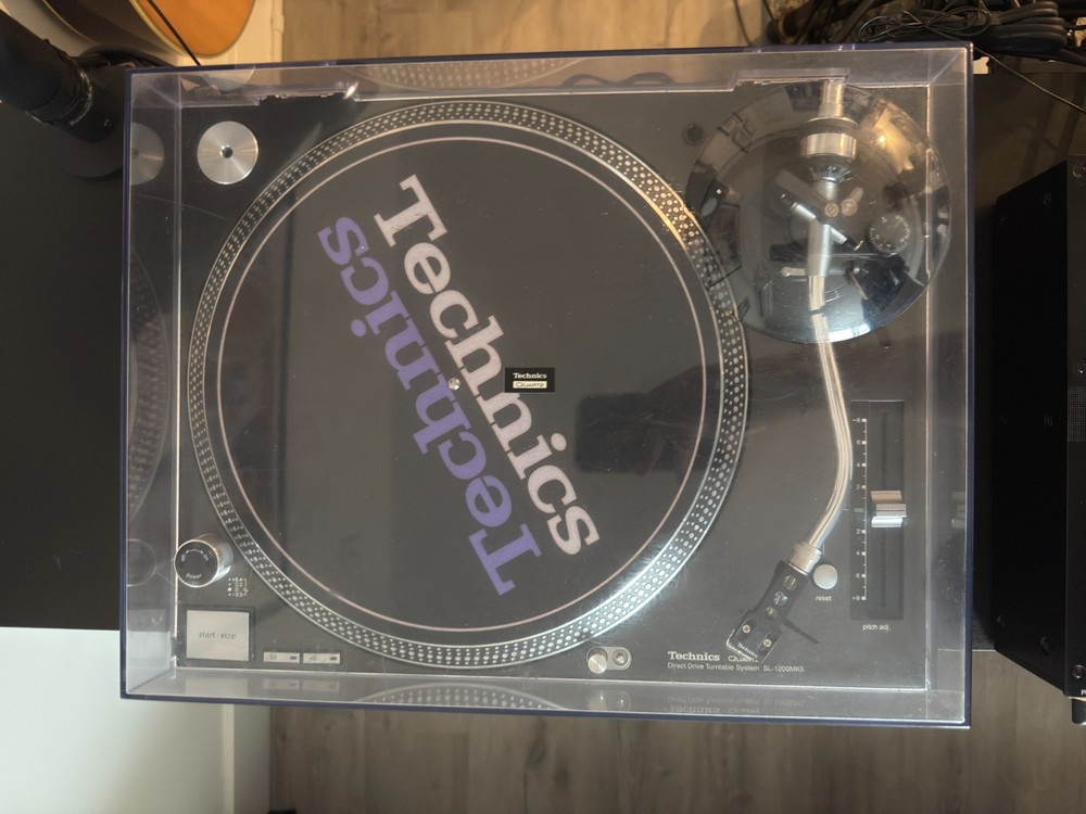 Technics SL-1200MK5 Analog DJ Turntable - Black