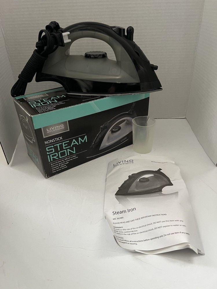 New Living Solutions Auto Off Iron With Retractable Cord