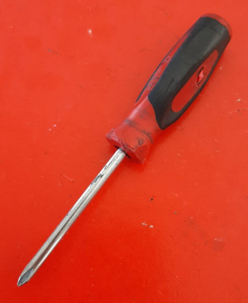 Snap-on Tools SGDP301B No. 1 Phillips Instinct Red Soft Handle Screwdriver READ