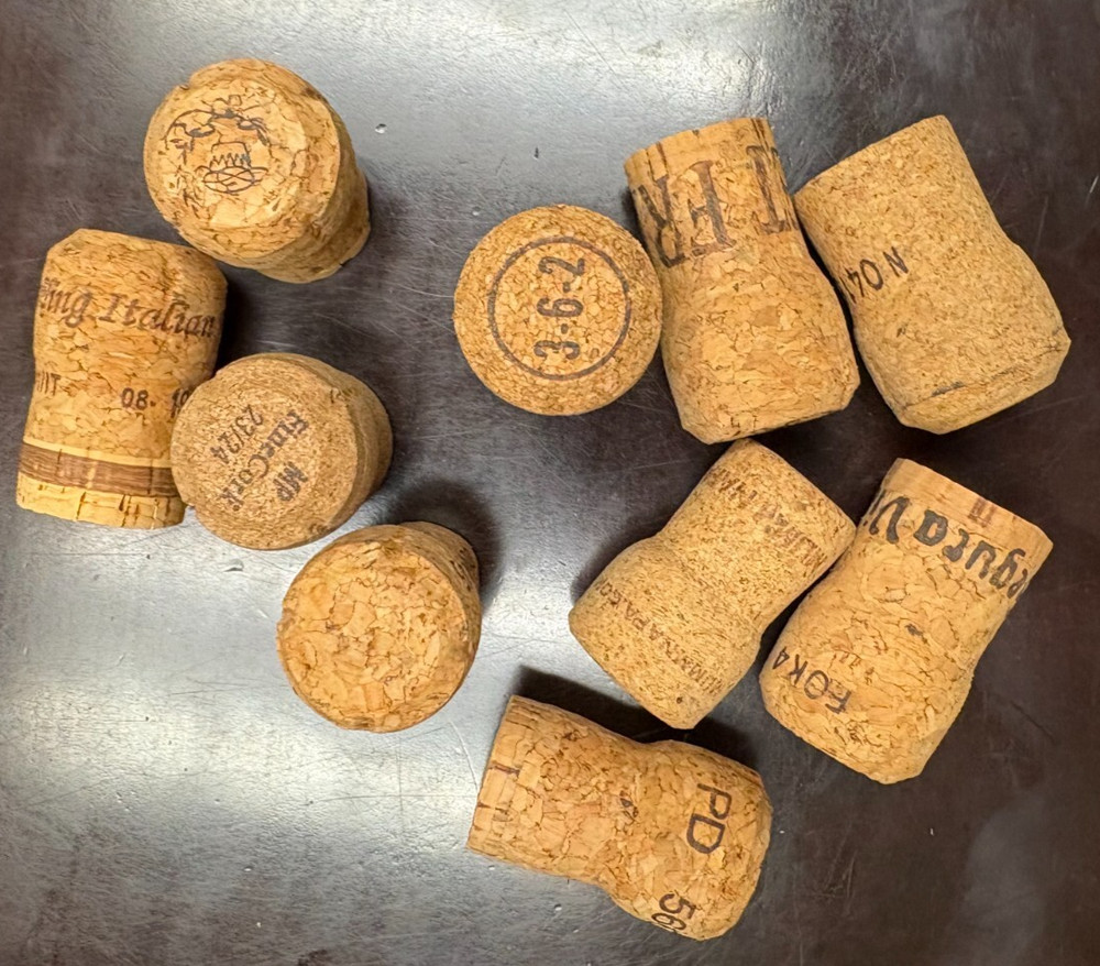 Used Champagne/Sparkling Wine Corks