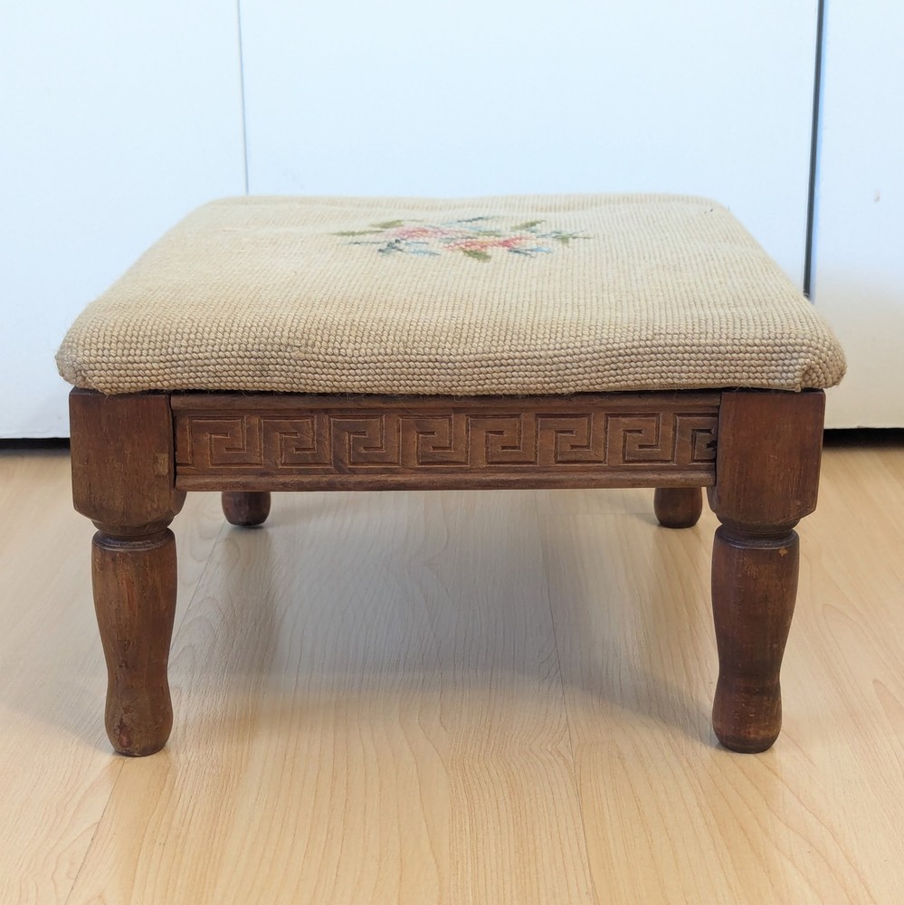 Vintage Floral Pattern Needlepoint Foot Stool Wood Rectangular 14"x12"x8"