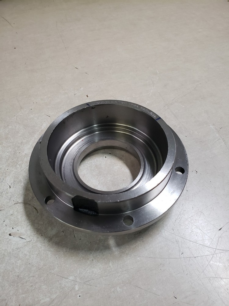 Eaton 4300888 Front Bearing Cover