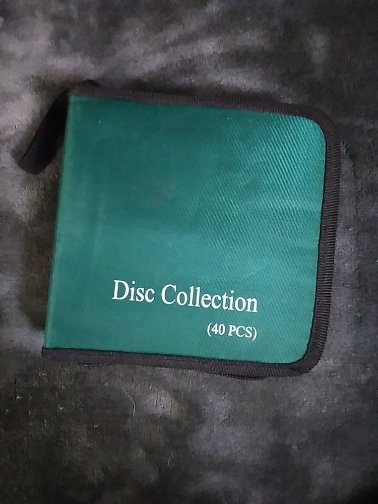 CD Travel Wallet - 40 Disc Case - Green