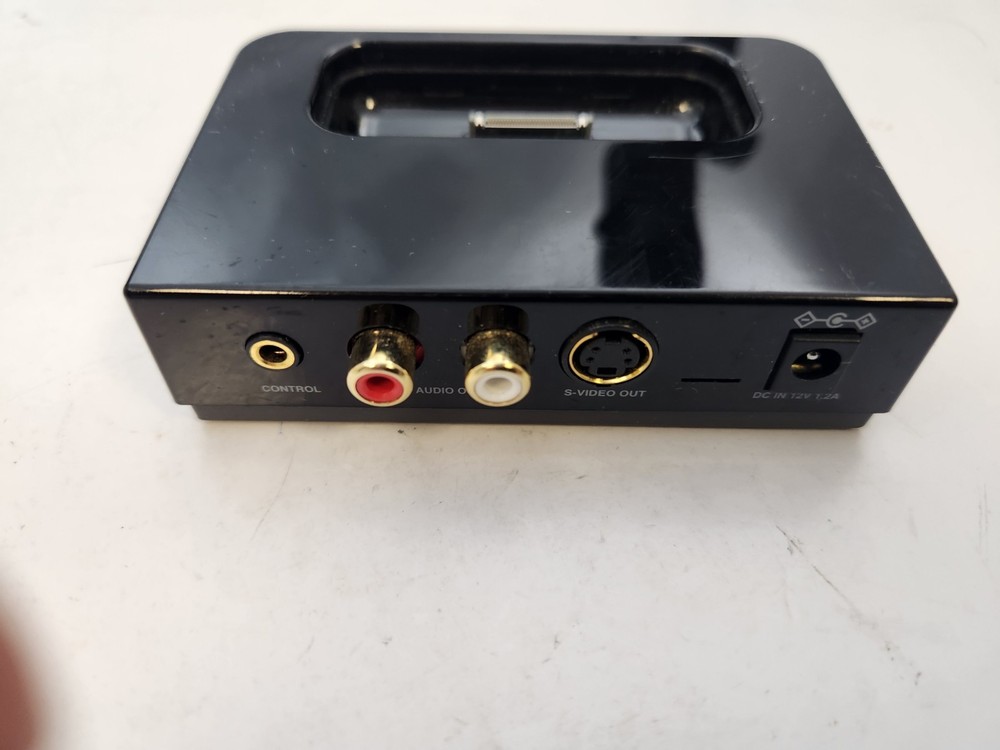 Black Denon ASD-1R Control Dock for Apple iPod 4G 5G,