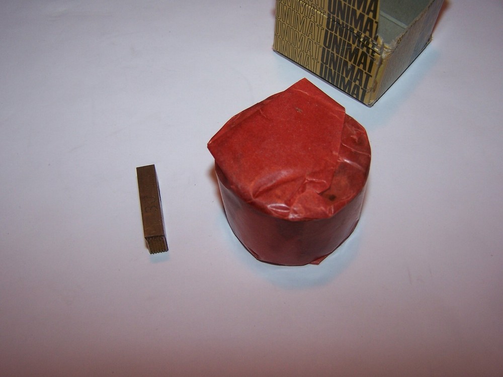UNIMAT , Thread Pattern #1271, Size 30, NOS, fits Threader #1270, Austria, #117