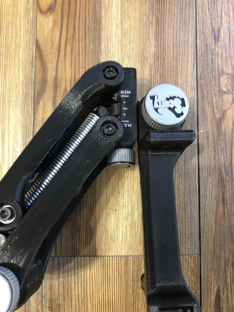 Scotty Handheld Gimbal Stabilizer For Cameras AS IS NOT TESTED
