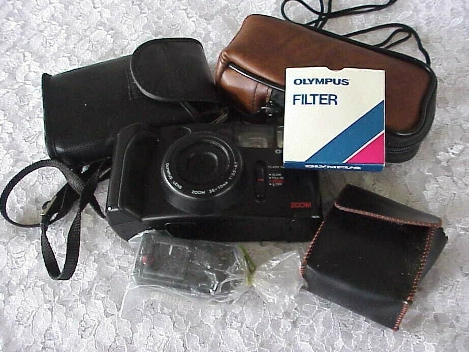 Vintage Camera Items Lot Olympus Kodak Cases LUNTESTED AS IS