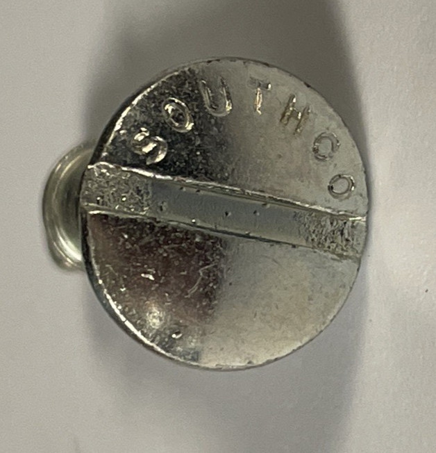 A 680 988 10 78 FREIGHTLINER STUD 1/4 TURN
