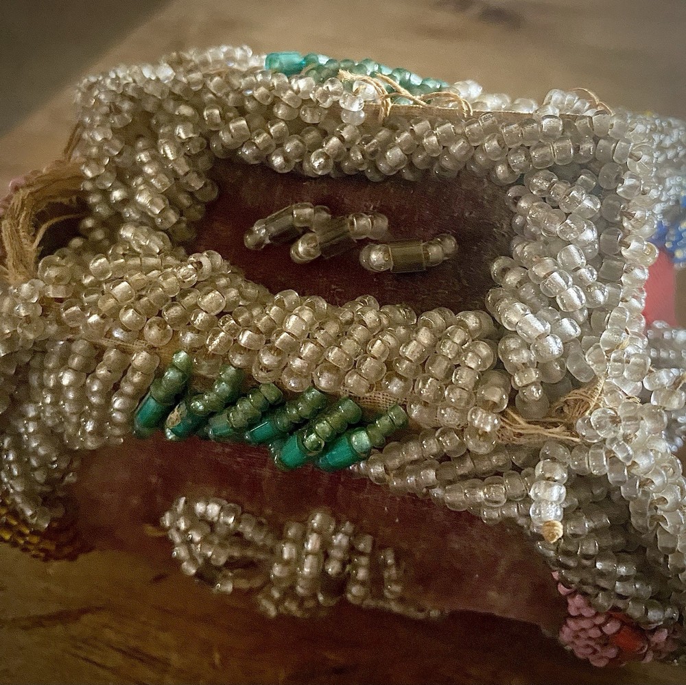 ANTIQUE Native American BEADED POUCH