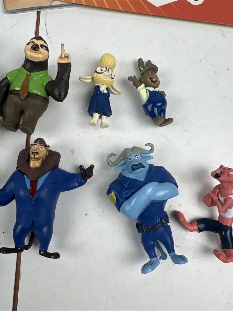 Disney 2016 Zootopia Collectors Tin