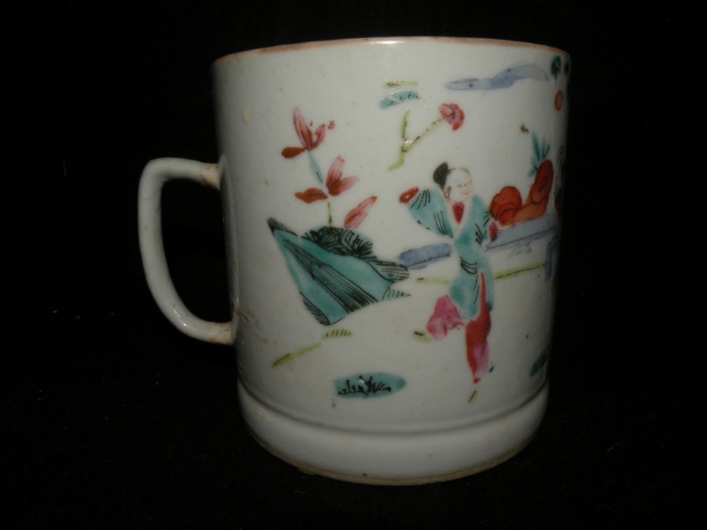 ANTIQUE FAMILLE ROSE CHINESE EXPORT MUG