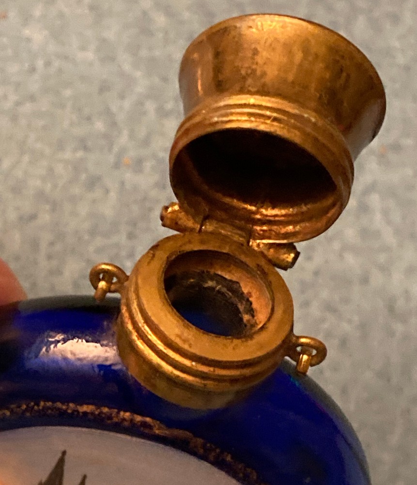 DOM KOLN TINY COBALT BLUE GLASS SCENT BOTTLE