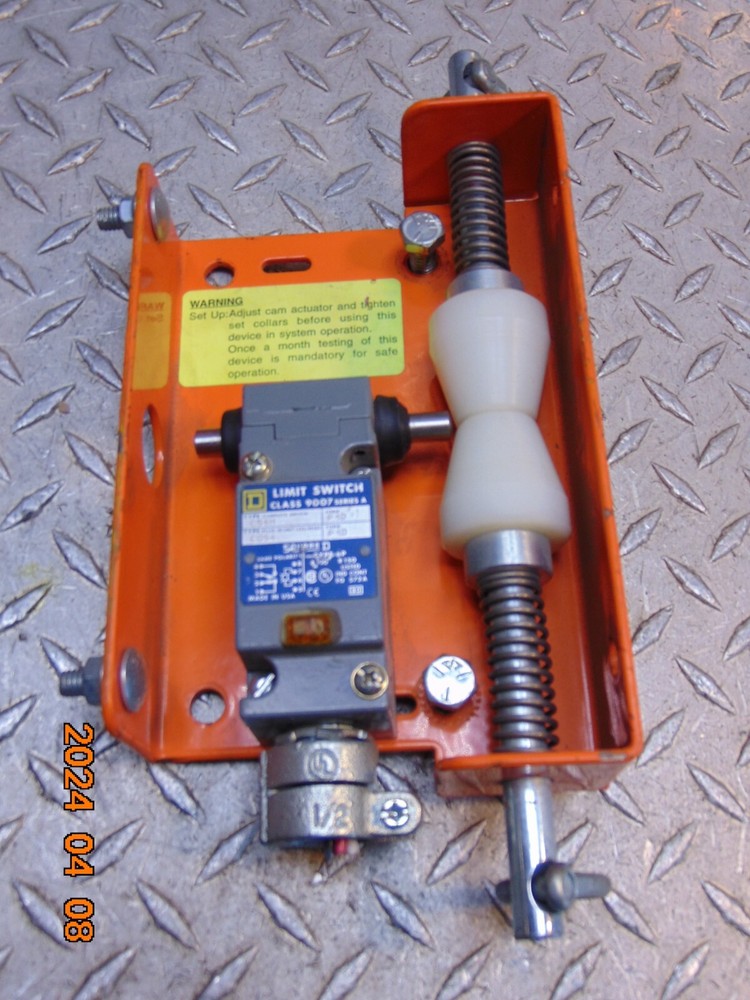 SQUARE D 9007 C54H LIMIT SWITCH