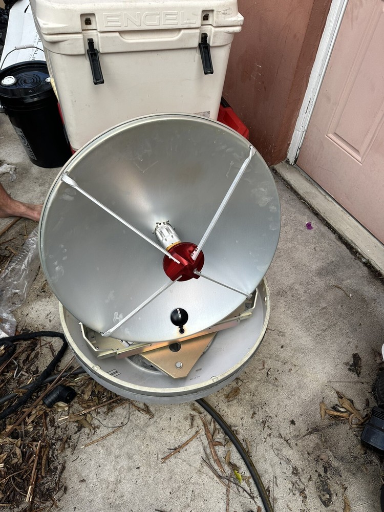 KVH Tracvision HD 7 satellite dish
