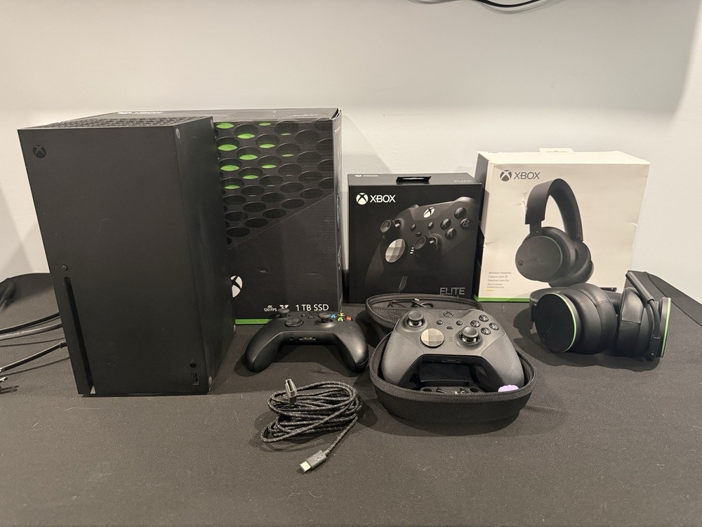 Xbox Series X Console Bundle with Elite SERIES 2 Controller and Wireless Headset
