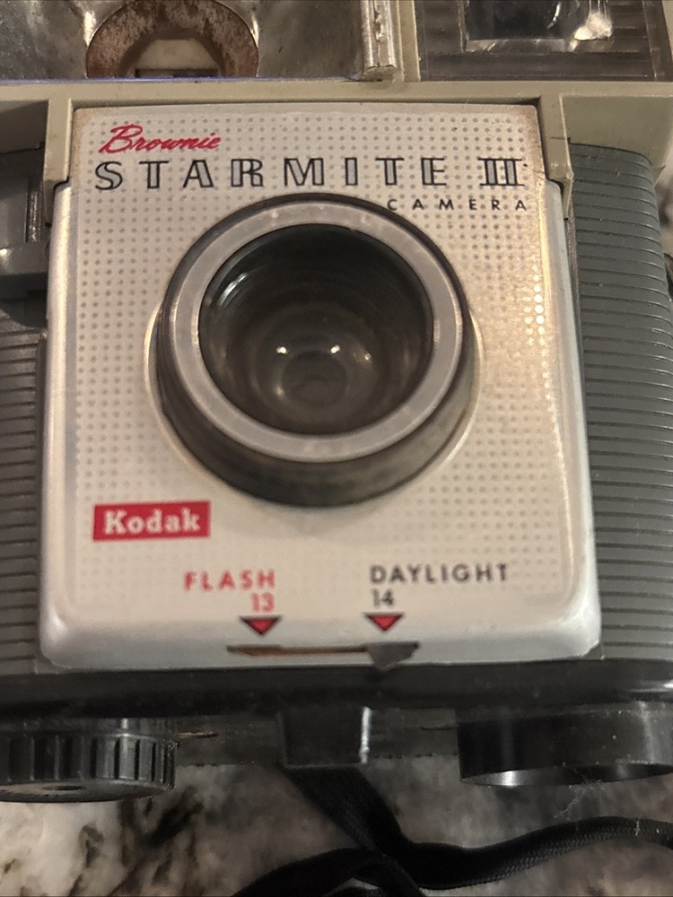 KODAK Vintage Brownie Starmite II Camera Untested