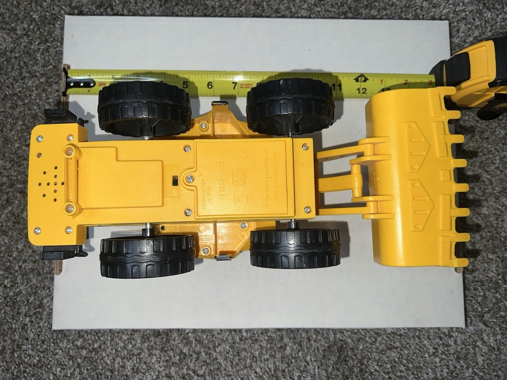 Toy State Industrial CAT Caterpillar Construction Front Loader Toy