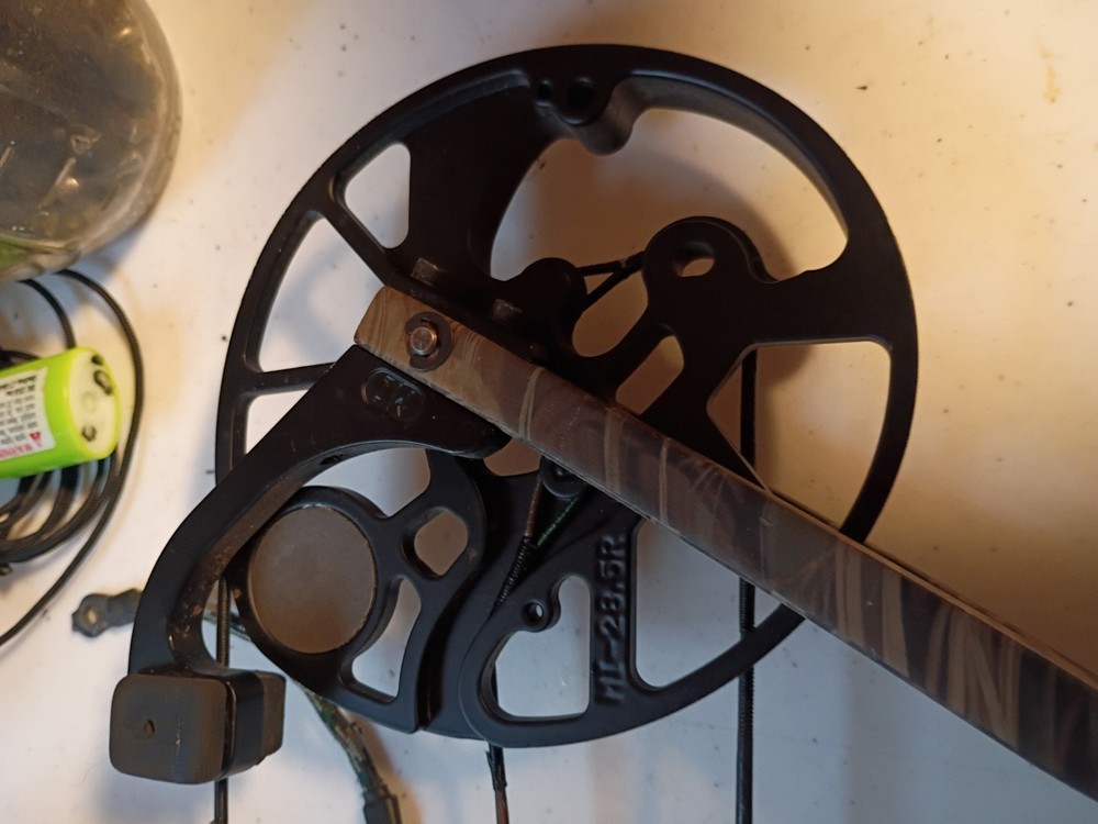 Mathews Mission X3 compound bow 28.5 Draw 70lb