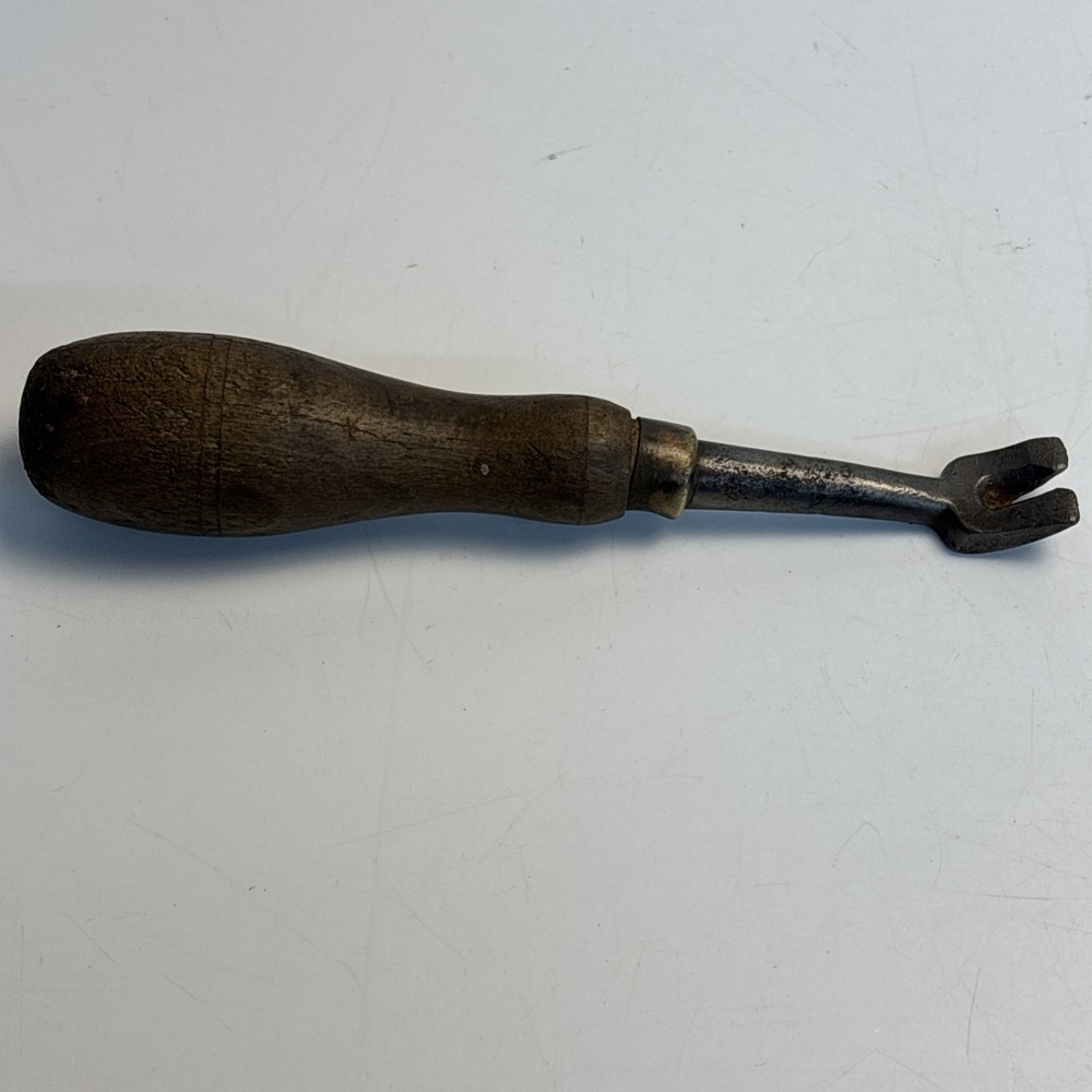 Antique Small Pry Bar Wood Handle 6” Nail Puller Tool